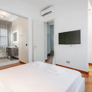  Appartamento San Babila Luxury - In The Heart Of Fashion Disctrict