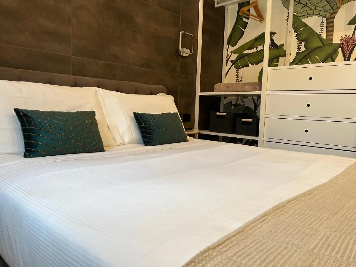 Dr54 Apartments Rho