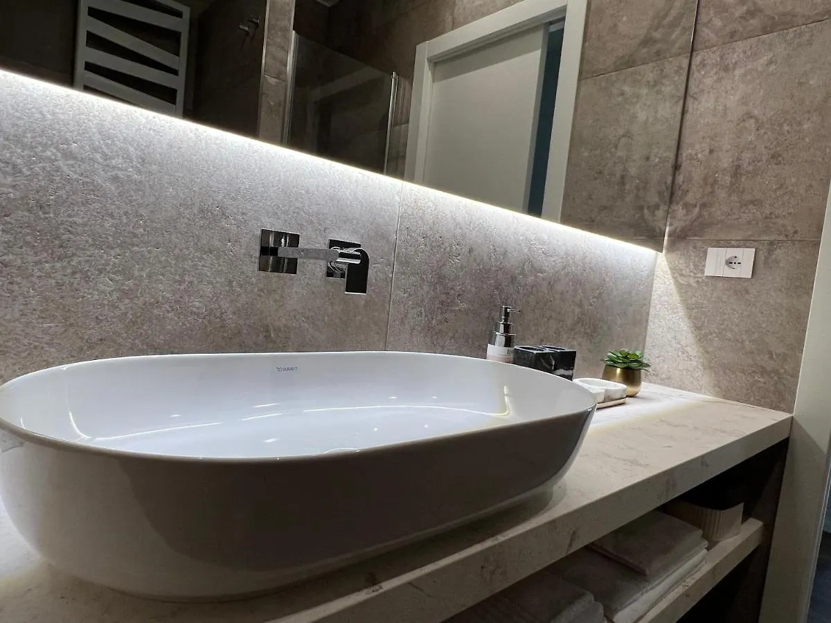Dr54 Apartments Rho