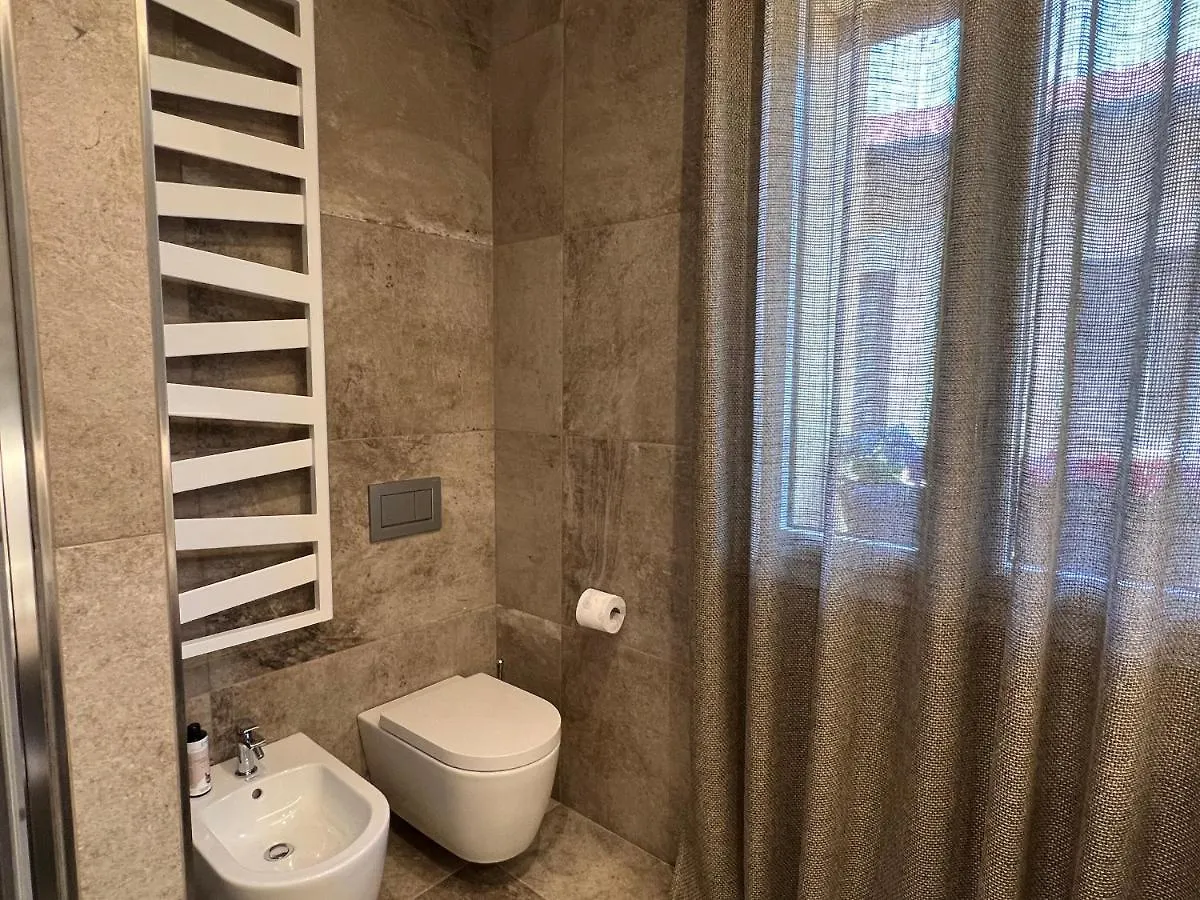 Dr54 Apartments Rho 0*,  Italia